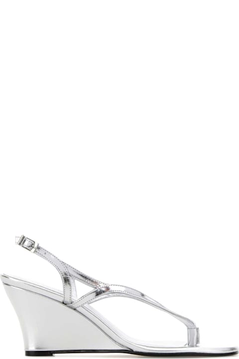 Gimaguas Silver Leather Thong Sandals
