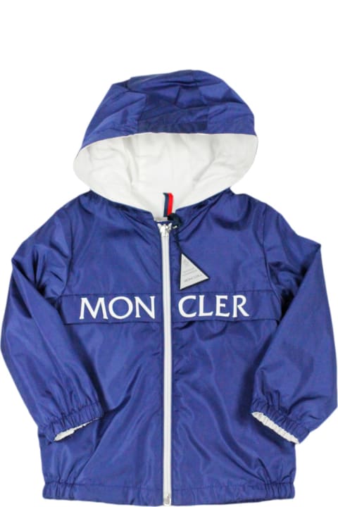 ベビーボーイズ Monclerのトップス Moncler Erdvile Jacket In Light Nylon With Hood And Zip Closure With Logo Printed On The Chest, Internally Lined In Jersey.