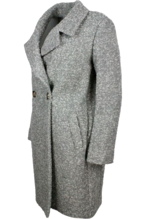 Double-breasted Coat Made Of Soft Boucle 'wool And Welt Pockets