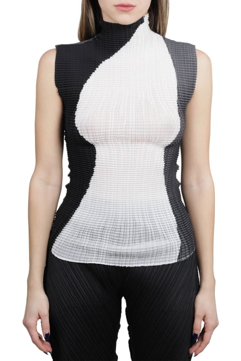 Black And White Shaped Pleats Top