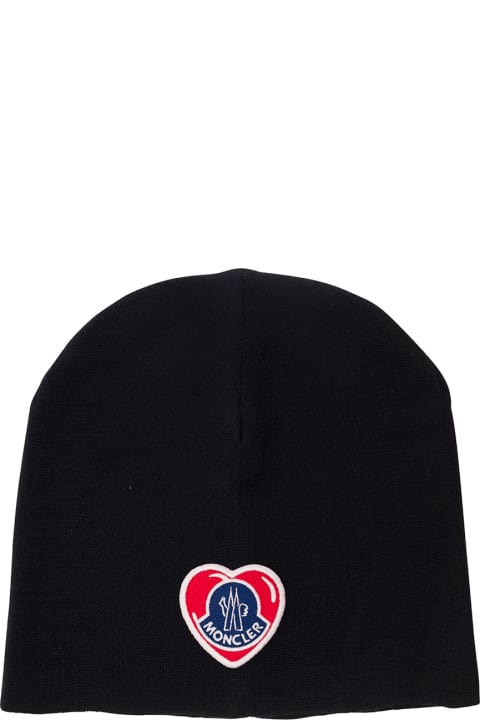 Hats for Men Moncler Black Beanie With Heart-shaped Logo Patch In Wool Blend Man