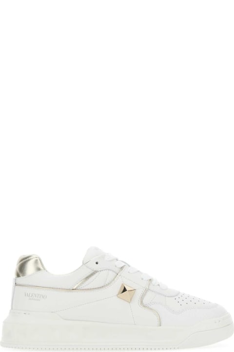 メンズ Valentino Garavaniのスニーカー Valentino Garavani White Nappa Leather One Stud Sneakers
