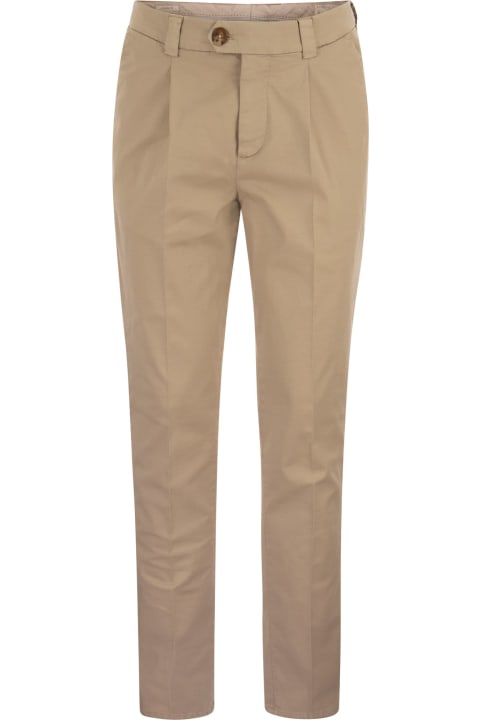 メンズ Brunello Cucinelliのウェア Brunello Cucinelli Garment-dyed Leisure Fit Trousers In American Pima Comfort Cotton With Pleats