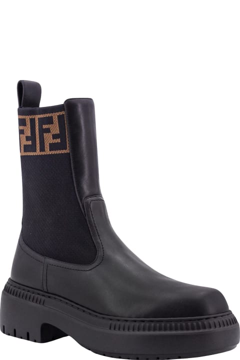 Domino Boots