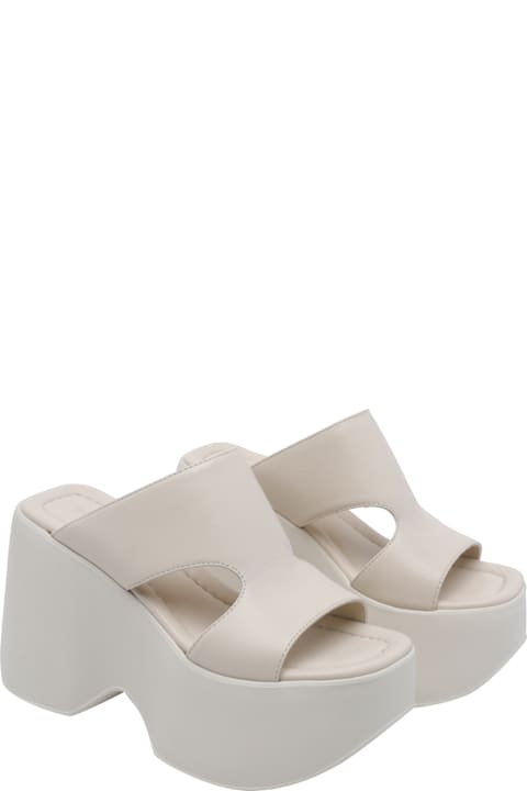 Vic Matié Plateau Travel Sandals