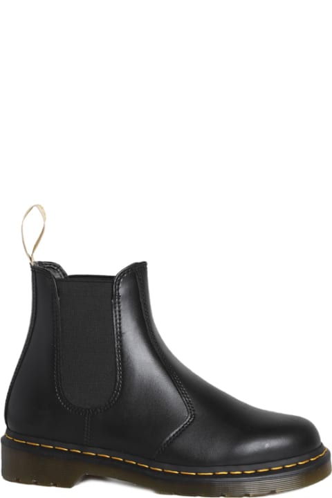 Chelsea Boots With Elastic Band