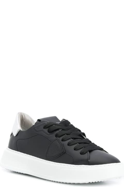 Temple Low Black Leather Sneakers