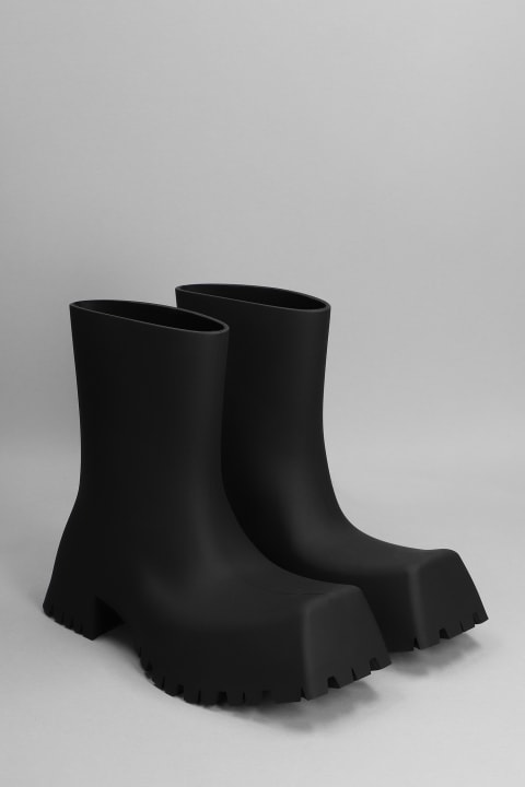 Low Heels Ankle Boots In Black Rubber/plasic