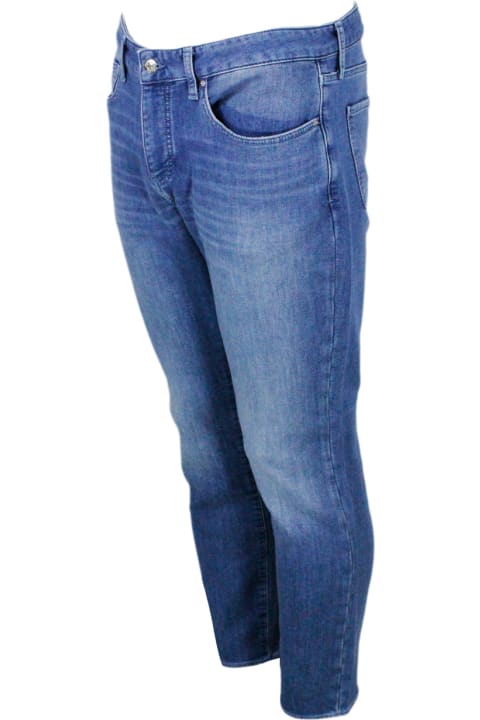 メンズ Armani Collezioniのデニム Armani Collezioni Skinny Jeans In Soft Stretch Denim With Matching Stitching And Leather Tab. Zip And Button Closure