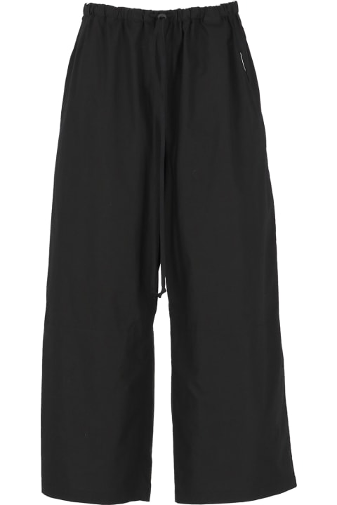 ウィメンズ Yohji Yamamotoのパンツ＆ショーツ Yohji Yamamoto Cotton Trousers