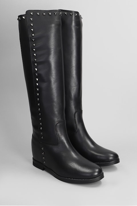 Julie Dee Boots for Women Julie Dee Low Heels Boots In Black Leather