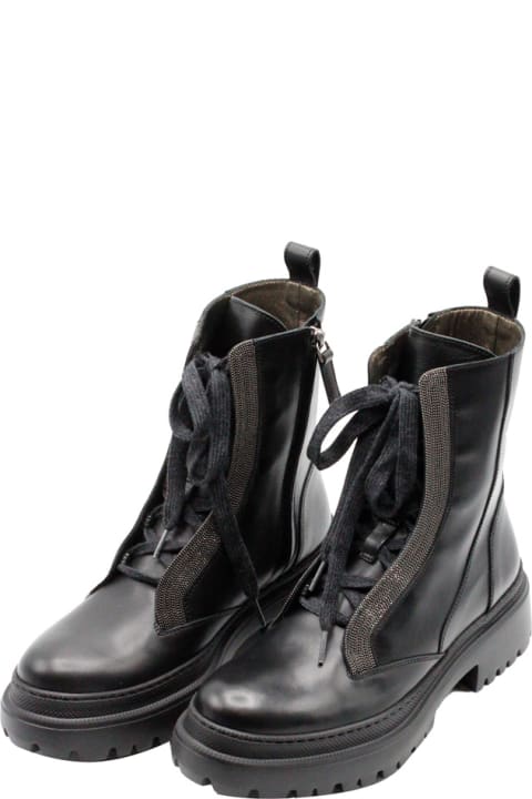 ウィメンズ Brunello Cucinelliのブーツ Brunello Cucinelli Amphibious Ankle Boot In Leather With Side Zip And Jewels On The Side Band Of The Laces