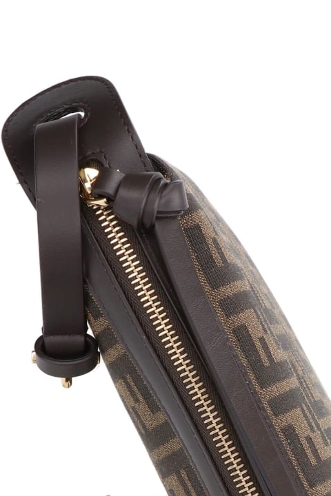 حقائب الكتف لـ السيدات Fendi Simply Medium Crossbody Bag