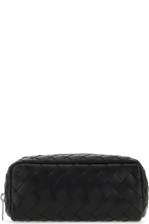 Bags for Men Bottega Veneta Black Leather Medium Intrecciato Pouch