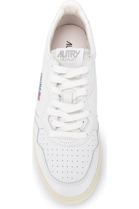 Autry Medialist Low Leather Sneakers