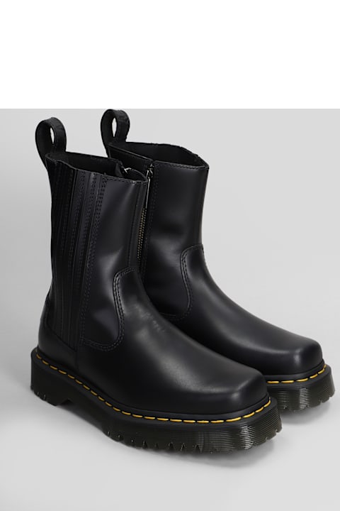 Dr. Martens أحذية لـ القسم الرجالي Dr. Martens Amaayah Lo Orleans Combat Boots In Black Leather