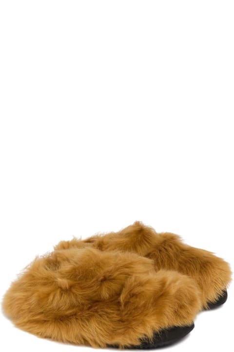 The Attico الصنادل لـ السيدات The Attico Fluffy Mini Robin Mules
