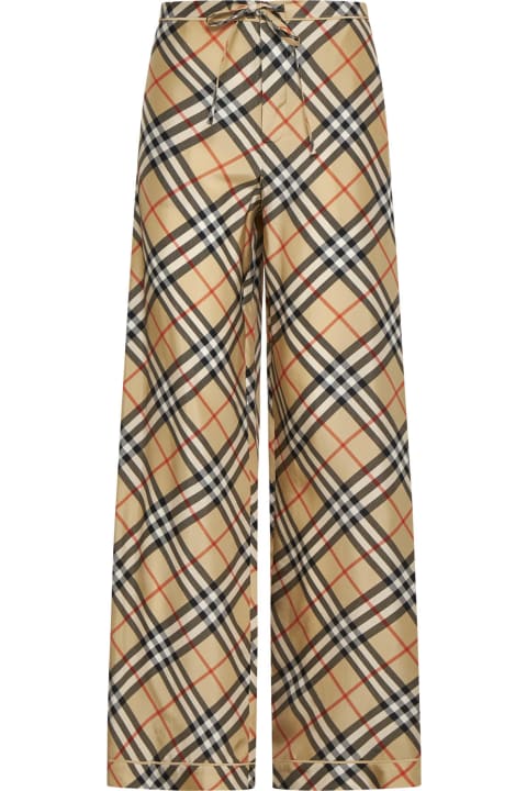 Burberry سراويل طويلة وقصيرة لـ السيدات Burberry Pants