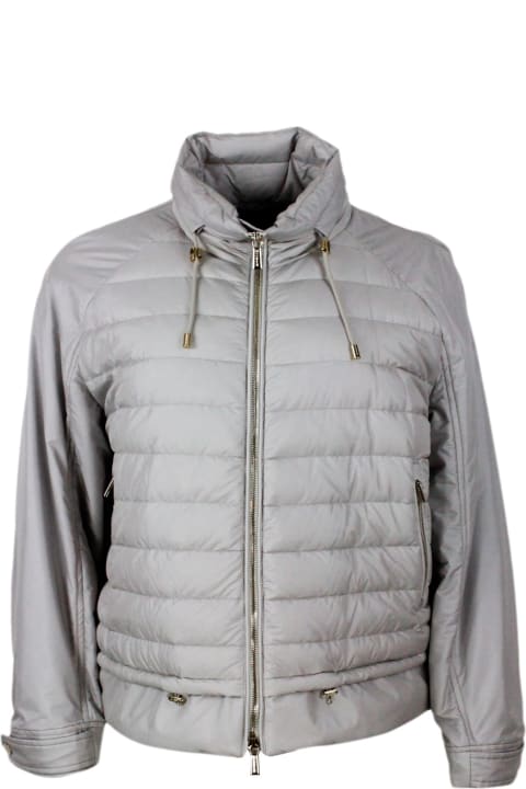 Lightweight 100 Gram Fine Down Jacket With An A-line Shape And Adjustable Drawstring At The Hem And Neck. Zip Closure