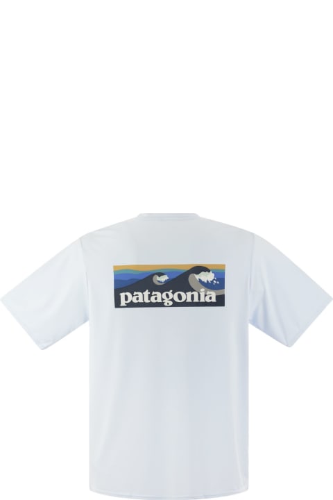 メンズ Patagoniaのトップス Patagonia T-shirt In Technical Fabric With Print On The Back