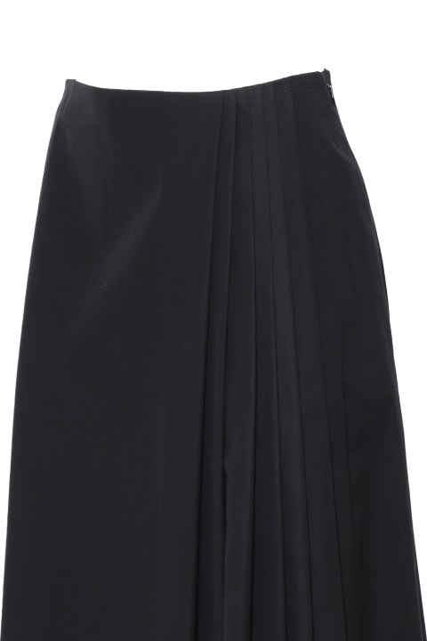 Black Skirt With Pleats