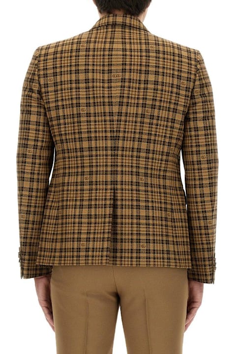 آخر صيحات الموضة من القسم الرجالي Gucci Checkered Button-up Jacket