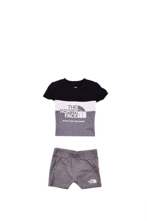 Complete T-shirt-shorts With The North Face Logo