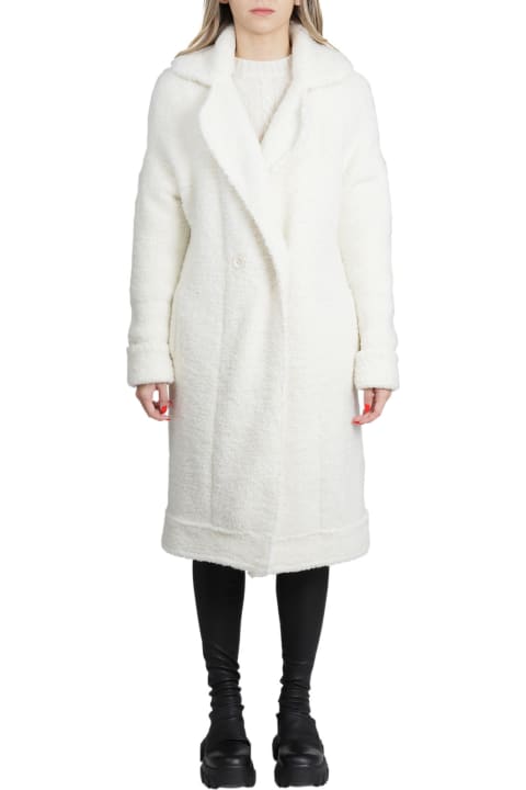Avril8790 White Coat