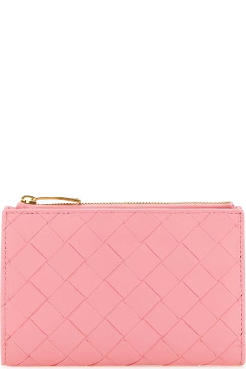 ウィメンズ Bottega Venetaの財布 Bottega Veneta Pink Nappa Leather Medium Intrecciato Wallet