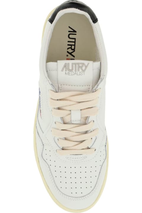 Fashion for Women Autry Leather Medalist Low Sneakers