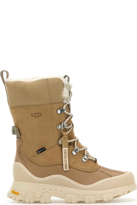 UGG أحذية برقبة لـ السيدات UGG Beige Leather W Adirondack Meridian Boots