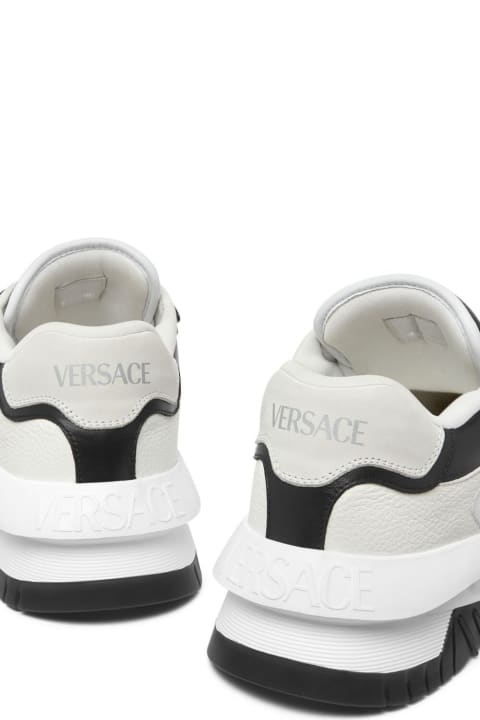 メンズ Versaceのスニーカー Versace Sneaker Calf Leather Suede Fabric