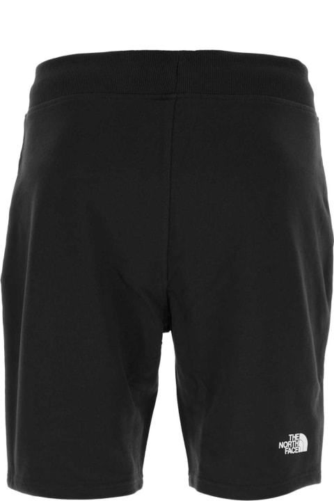 メンズ The North Faceのボトムス The North Face Black Cotton Bermuda Shorts