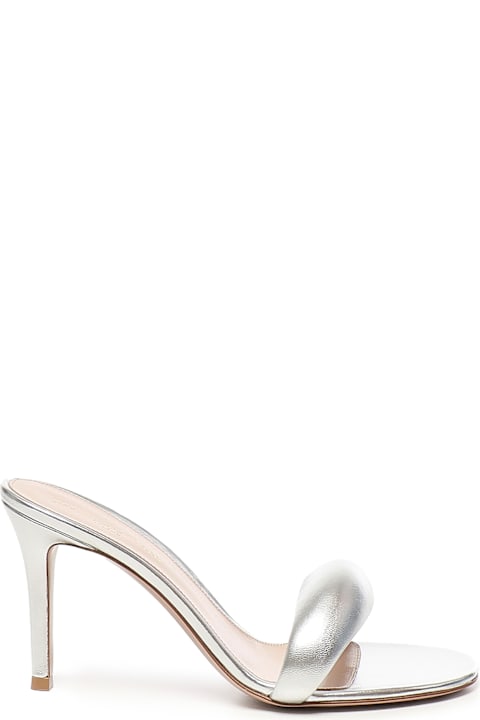 サンダル・ミュール Chloe White leather Paz ChloAC x Eres thong slippers Chloé Leather Paz Thong Slippers | italist