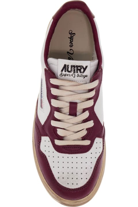 Homeware Autry Autry Medalist Low Super Vintage Sneakers In White/purple Leather
