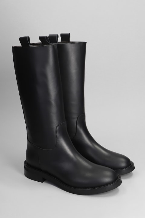 Fashion for Women Via Roma 15 Low Heels Ankle Boots In Black Leather