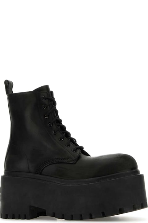 Balenciaga أحذية مسطحة لـ السيدات Balenciaga Black Leather Strike Ankle Boots