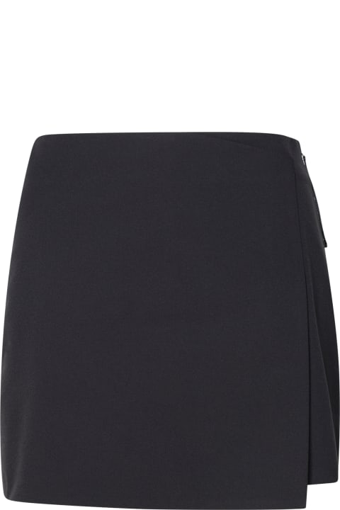 Moncler Pants & Shorts for Women Moncler Black Polyester Blend Shorts