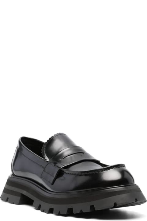 Alexander McQueen Flat Shoes for Women Alexander McQueen Wander Loafer In Black