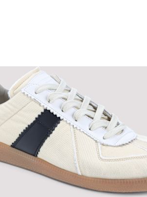 【関税＆送料込み】Maison Margiela 'Replica' Sneakers Maison Margiela Replica Low-Top Sneakers | Saks Fifth Avenue