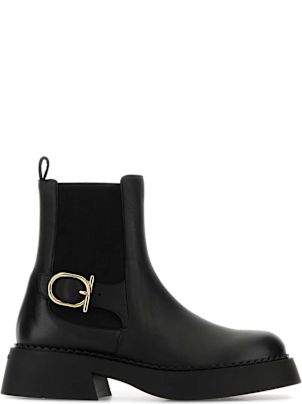 ロングブーツ SALVATORE FERRAGAMO Black Leather Tia Ankle Boots Ferragamo Black Leather Tia Ankle Boots | italist