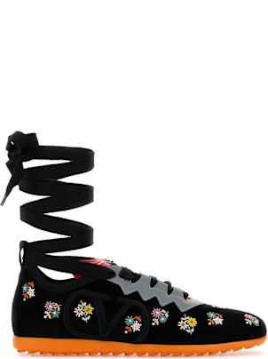 【関税&送料込】Valentino Garavani Black Velvet Chromathon S Valentino Garavani Chromathon Velvet Sneakers | Black | FARFETCH