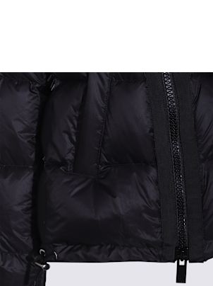 【関税&送料込】Sacai Black Nylon Down Jacket Sacai Black Nylon Down Jacket | italist