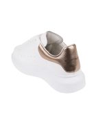 Woman White And Metallic Pink Oversize Sneakers Alexander McQueen Woman White And Metallic Pink Oversize Sneakers - White/rose gold