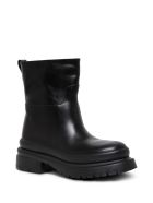 Valentino Garavani Roman Stud Black Leather Boots Valentino Garavani Roman Stud Black Leather Boots - Black