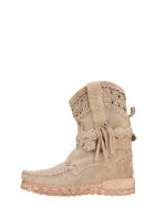 El Vaquero Yara Ankel Boots Inside Wedge In Beige Suede El Vaquero Yara Ankel Boots Inside Wedge In Beige Suede - beige