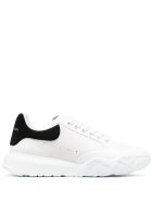 Man White Court Sneakers With Black Suede Spoiler Alexander McQueen Man White Court Sneakers With Black Suede Spoiler - Opt.white/black