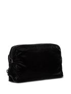 Dolce & Gabbana Messenger Sicily Nylon Crossbody Bag With Logo Dolce & Gabbana Messenger Sicily Nylon Crossbody Bag With Logo - Black