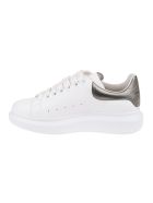 Woman White And Metallic Grey Oversize Sneakers Alexander McQueen Woman White And Metallic Grey Oversize Sneakers - White/blk pearl