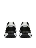 Givenchy Giv Runner Sneaker Givenchy Giv Runner Sneaker - Black Grey White